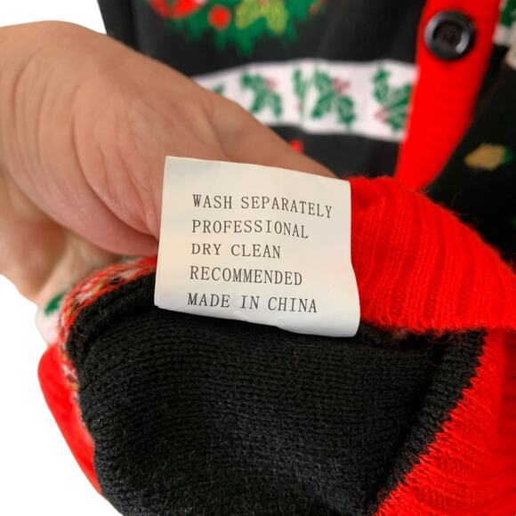 Men's Size XL Christmas Black and Red Cardigan Themed Pictures & Holly - Picture 9 of 9